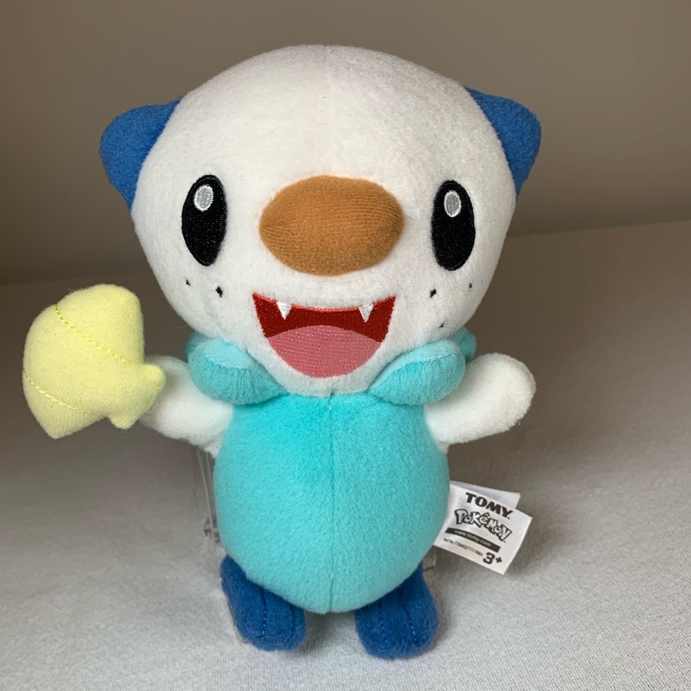 Pokémon Oshawott Stuffed Animal Plush 7” Holding Shell